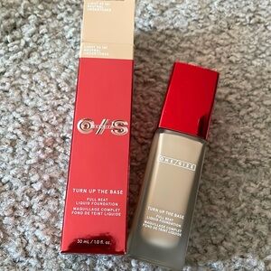 ONESIZE TURN UP THE BASE FULL BEAT FOUNDATION SHADE LIGHT 35 NEUTRAL